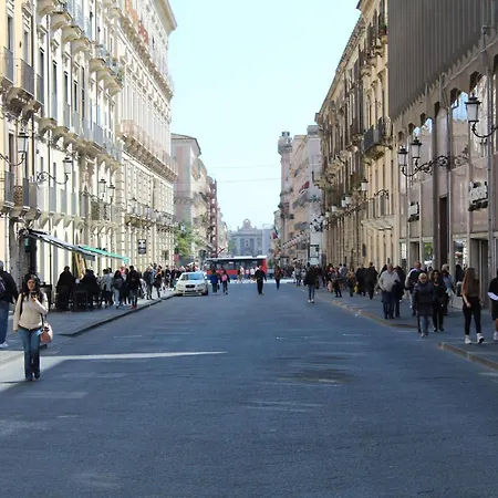 Apartament Monahouse - Elegance And Comfort On Via Etnea In The Heart Of - Sicily