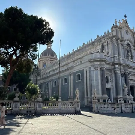 Monahouse - Elegance And Comfort On Via Etnea In The Heart Of - Sicily Apartament *